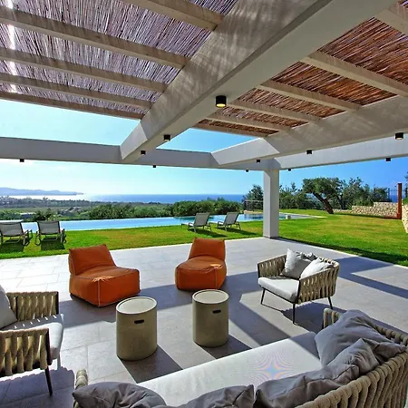 Luxury Ebellina Villa